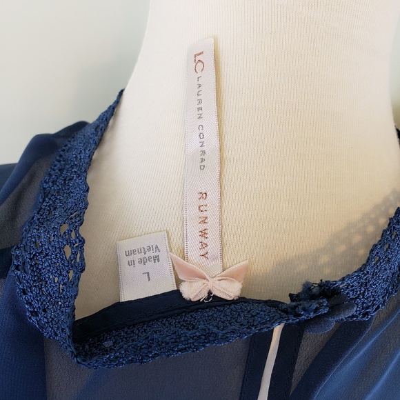 Lauren Conrad Runway Sheer Lace 3/4 Sleeve Top - Picture 4 of 4